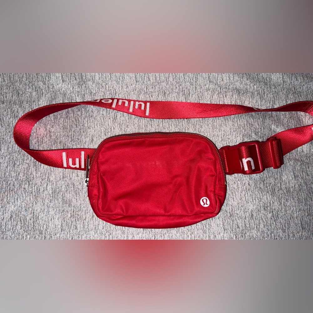 Lululemon RED belt bag